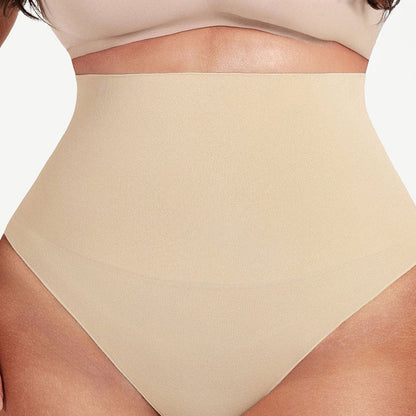 Vidēji augstas jostasvietas bezvīļu biksītes ar vieglu koriģējošu efektu