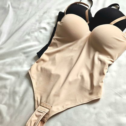 izsmalcināts premium klases bodijs ar maigu materiālu un noņemamām lencītēm, no elorelle