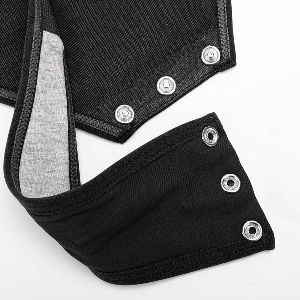 melns garroku bodijs ar koriējošo efektu, apakšējās daļās tuvplāns, balts fons